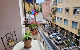 Bilocale: 5 Minuti Dall'Ariston