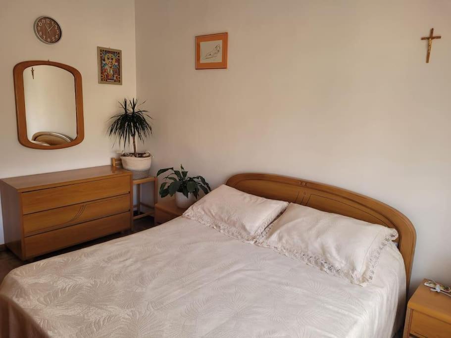 Bilocale: 5 Minuti Dall'Ariston Sanremo Esterno foto